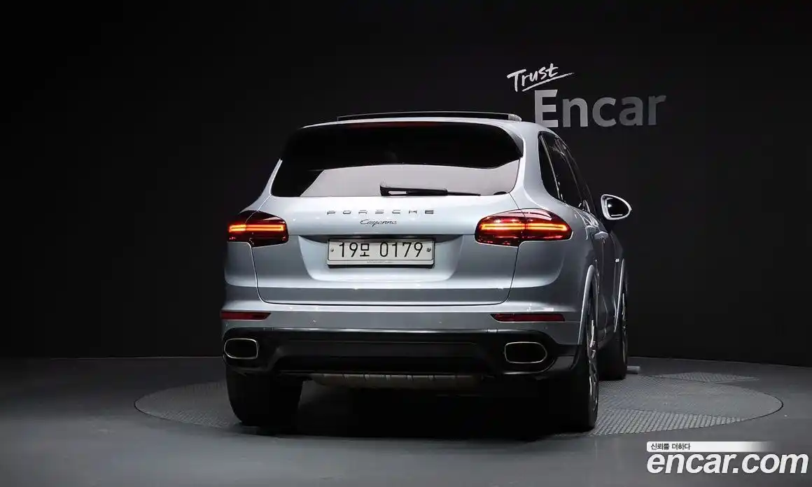 Porsche Cayenne 2017 3.0 Автомат в Москве № 165596, фото 4
