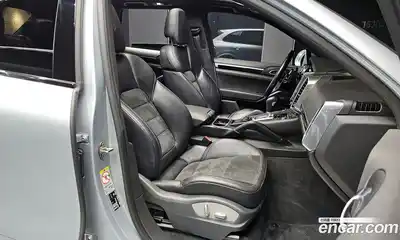 Porsche Cayenne 2017 3.0 Автомат в Москве № 165596, миниатюра 10