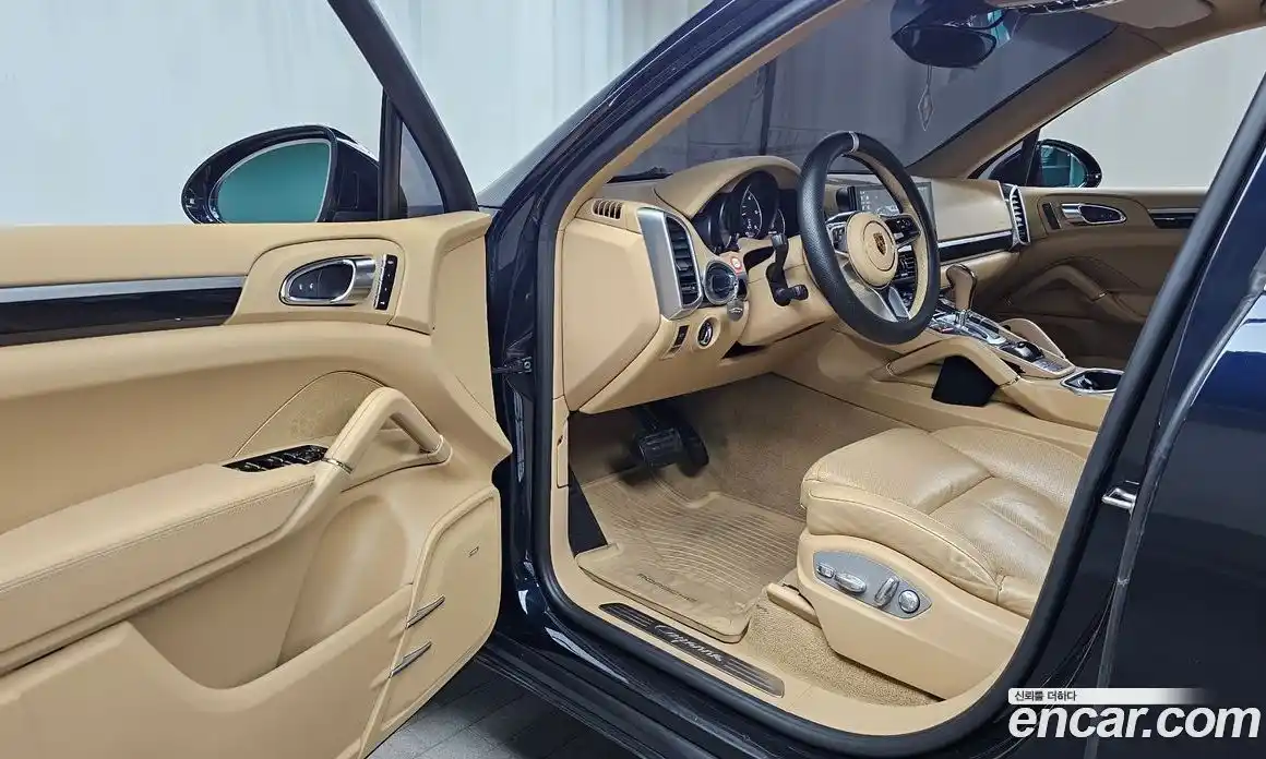 Porsche Cayenne 2016 3.0 Автомат в Москве № 165685, фото 13