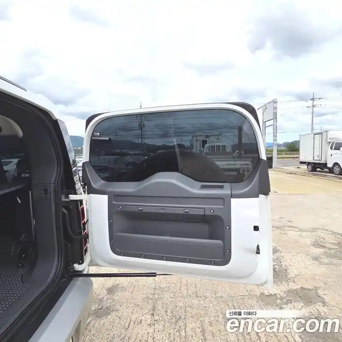 Land Rover Defender 2022 3.0 Автомат в Москве № 166356, фото 18