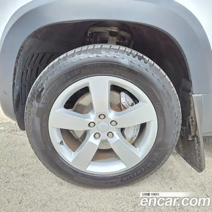 Land Rover Defender 2022 3.0 Автомат в Москве № 166356, фото 5