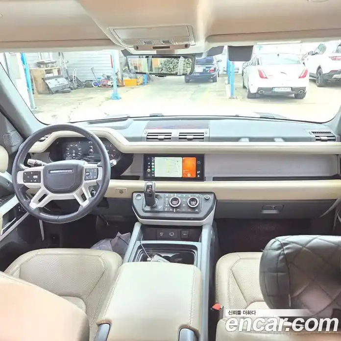 Land Rover Defender 2022 3.0 Автомат в Москве № 166356, фото 7