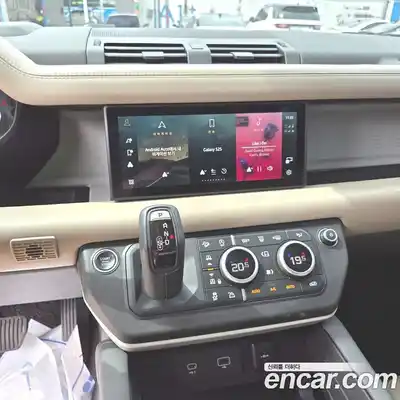 Land Rover Defender 2022 3.0 Автомат в Москве № 166356, миниатюра 9