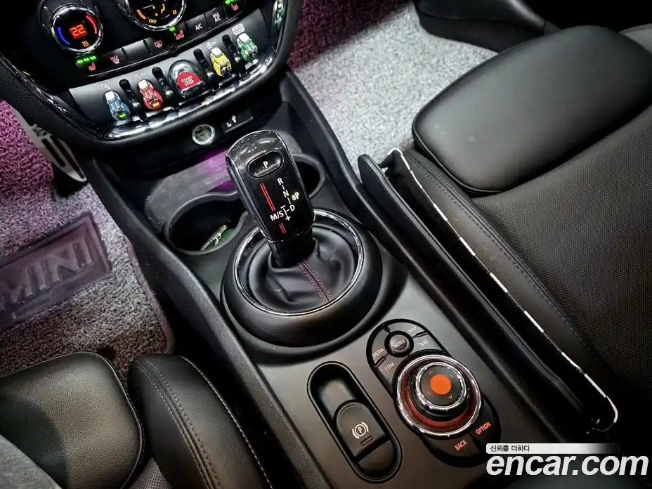 Mini Clubman 2021 2.0 Автомат в Москве № 167197, фото 11