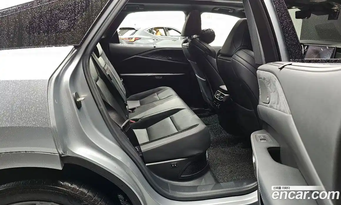 Lexus RX 2023 2.4 Автомат в Москве № 168103, фото 17