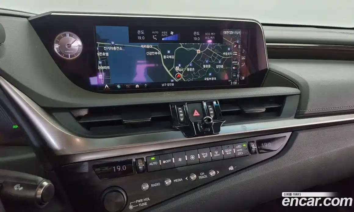 Lexus ES 2019 2.5 Автомат в Москве № 168308, фото 12