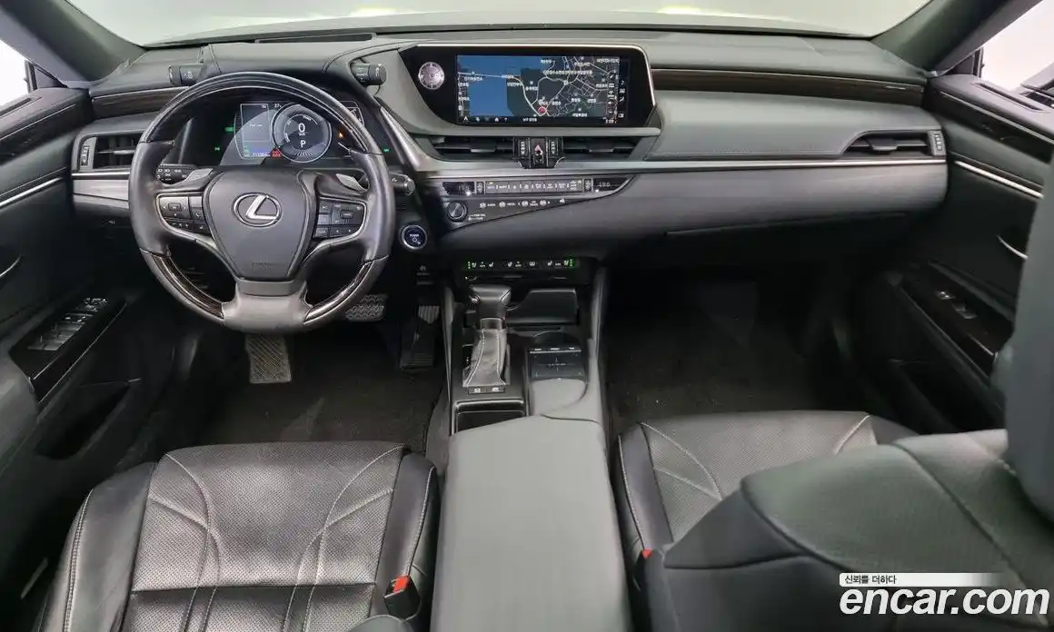 Lexus ES 2019 2.5 Автомат в Москве № 168308, фото 10