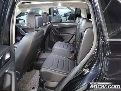 Volkswagen Tiguan 2022 2.0 Автомат в Москве № 168438, миниатюра 12