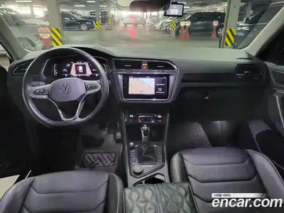 Volkswagen Tiguan 2022 2.0 Автомат в Москве № 168438, миниатюра 7