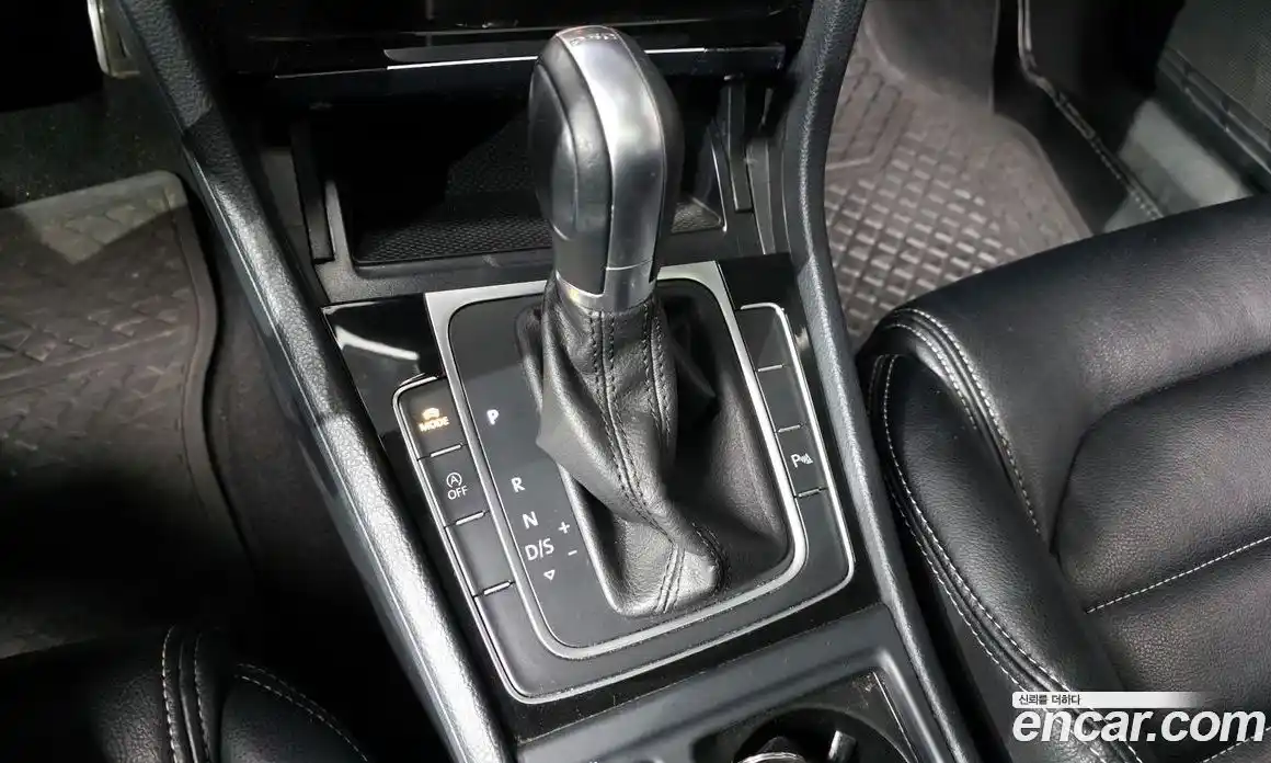 Volkswagen Golf 2015 2.0 Автомат в Москве № 168908, фото 9