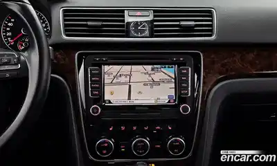 Volkswagen Passat 2013 2.5 Автомат в Москве № 168955, миниатюра 12