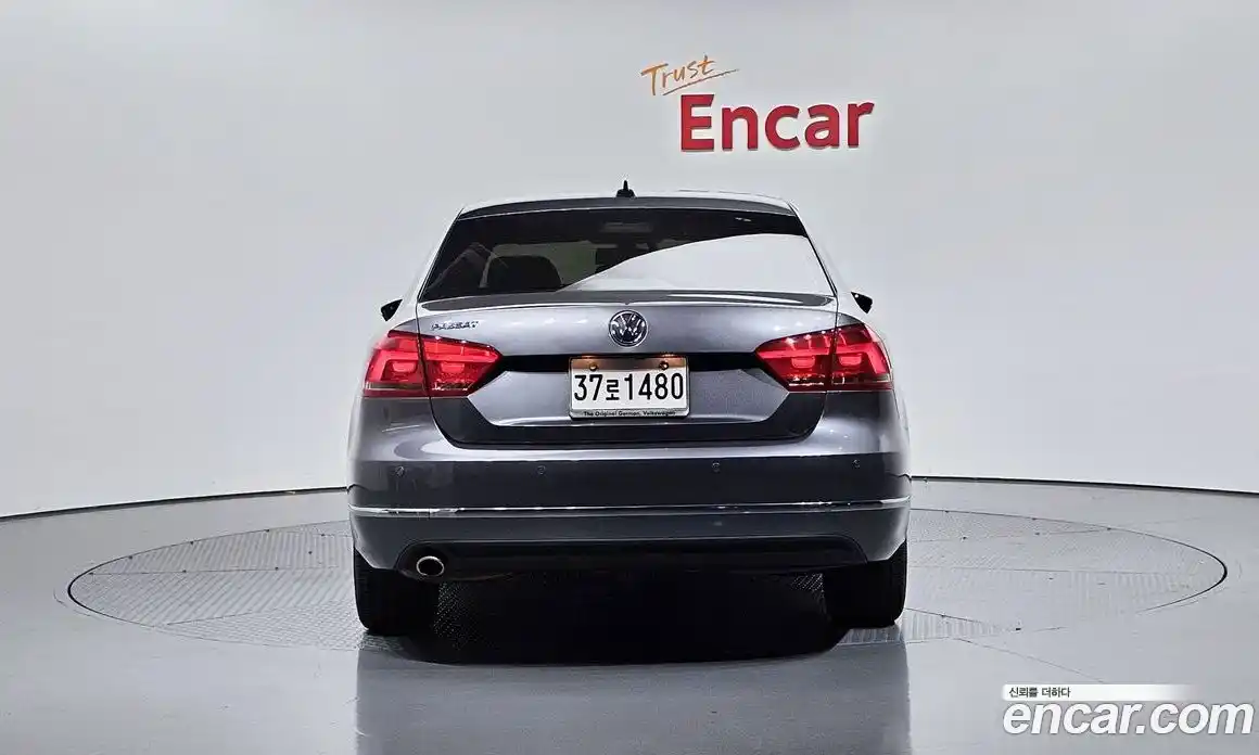 Volkswagen Passat 2013 2.5 Автомат в Москве № 168955, фото 3