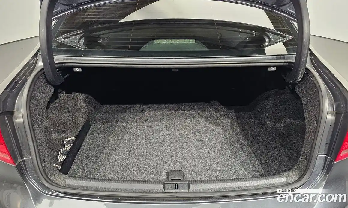 Volkswagen Passat 2013 2.5 Автомат в Москве № 168955, фото 7