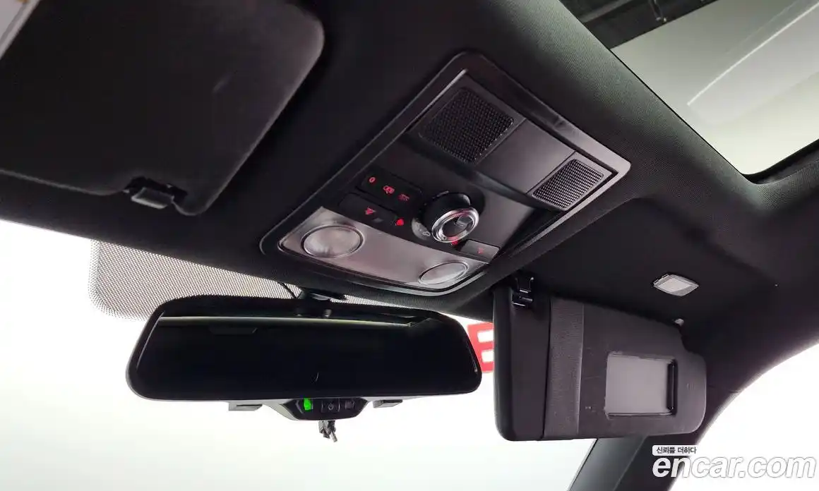 Volkswagen Beatle 2014 2.0 Автомат в Москве № 168997, фото 6