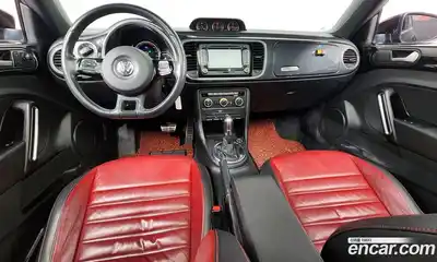 Volkswagen Beatle 2014 2.0 Автомат в Москве № 168997, миниатюра 9