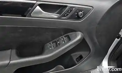 Volkswagen Jetta 2015 2.0 Автомат в Москве № 169077, миниатюра 12