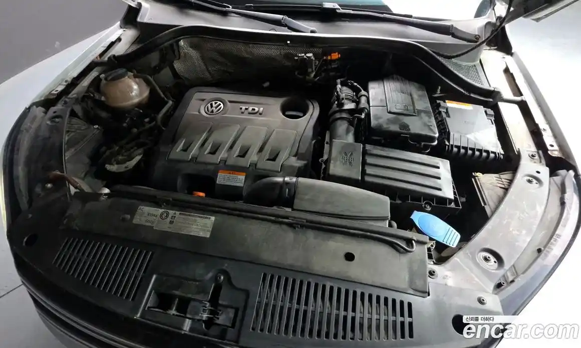 Volkswagen Tiguan 2013 2.0 Автомат в Москве № 169101, фото 16