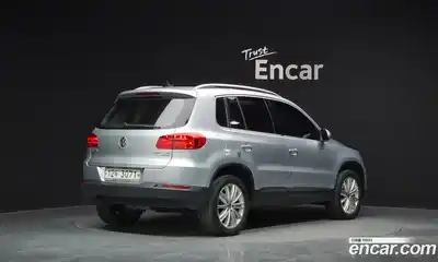 Volkswagen Tiguan 2013 2.0 Автомат в Москве № 169101, миниатюра 7