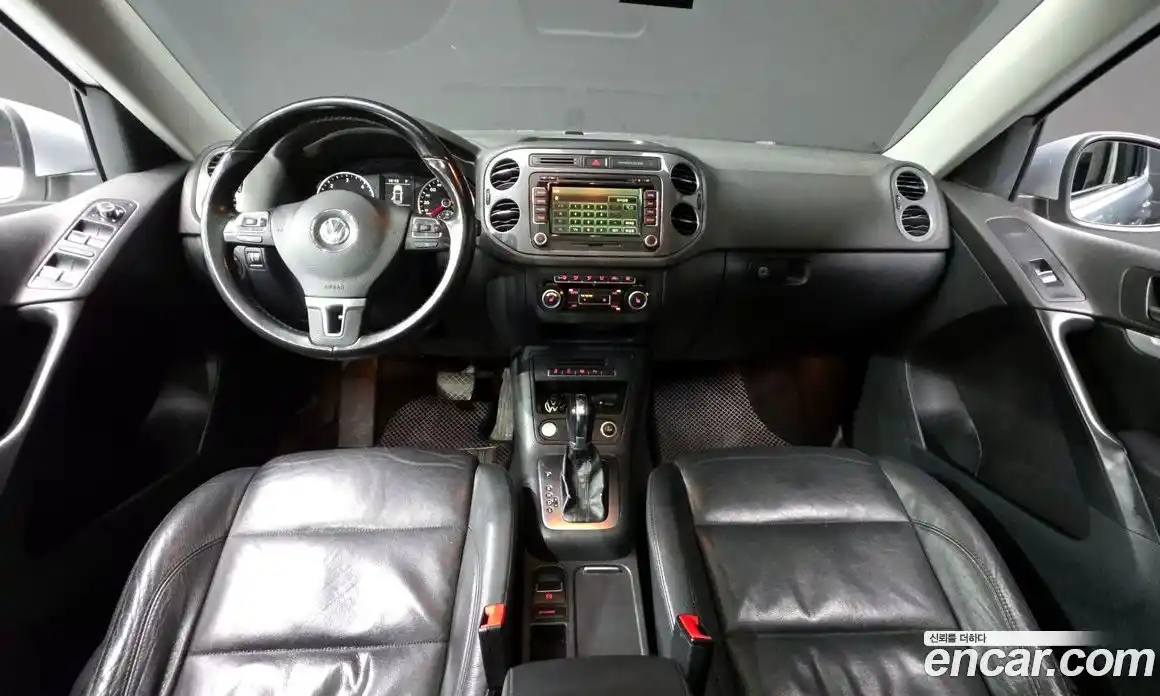 Volkswagen Tiguan 2013 2.0 Автомат в Москве № 169101, фото 8