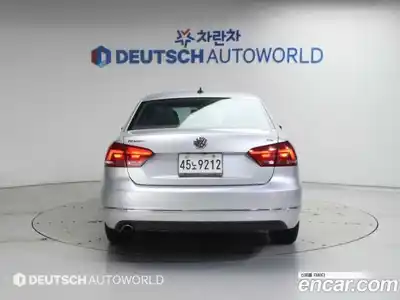 Volkswagen Passat 2015 2.0 Автомат в Москве № 169265, миниатюра 4