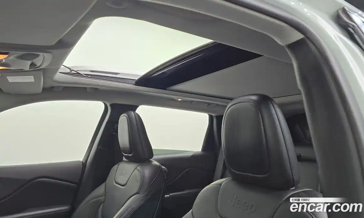 Jeep Cherokee 2020 2.4 Автомат в Москве № 169512, фото 10