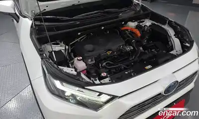 Toyota RAV4 2024 2.5 Автомат в Москве № 170188, миниатюра 4