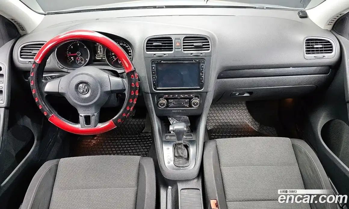 Volkswagen Golf 2010 2.0 Автомат в Москве № 178424, фото 1