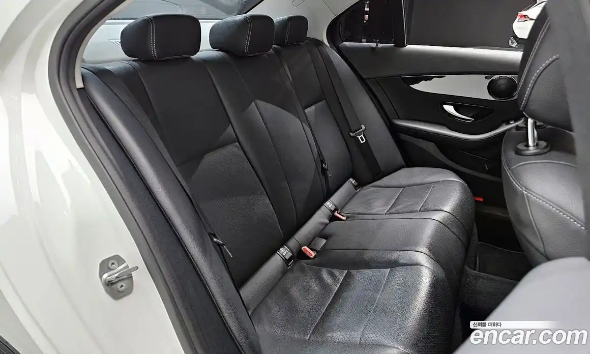 Mercedes-Benz C-Class 2018 2.0 Автомат в Москве № 178595, фото 14