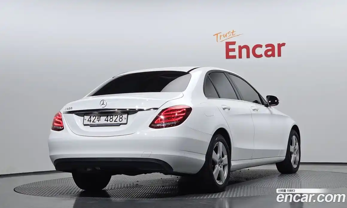 Mercedes-Benz C-Class 2018 2.0 Автомат в Москве № 178595, фото 15