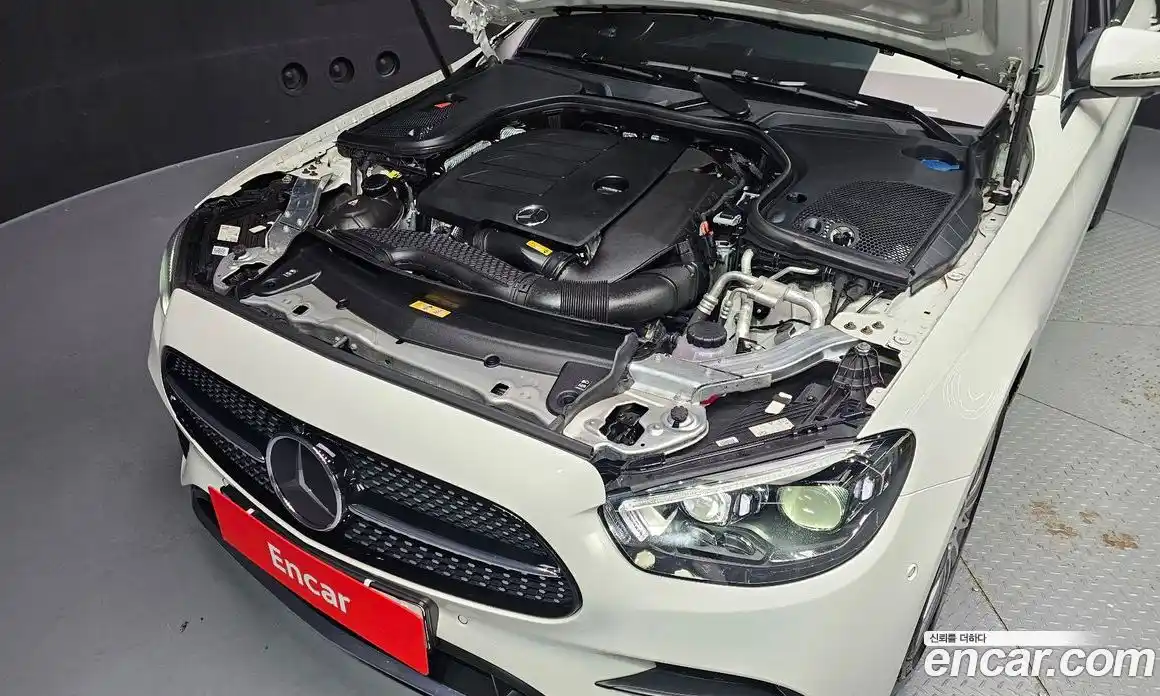 Mercedes-Benz E-Class 2022 2.0 Автомат в Москве № 179787, фото 14