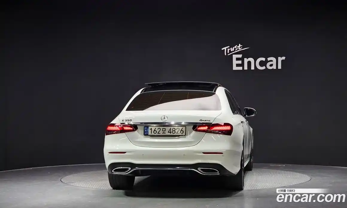 Mercedes-Benz E-Class 2022 2.0 Автомат в Москве № 179787, фото 19