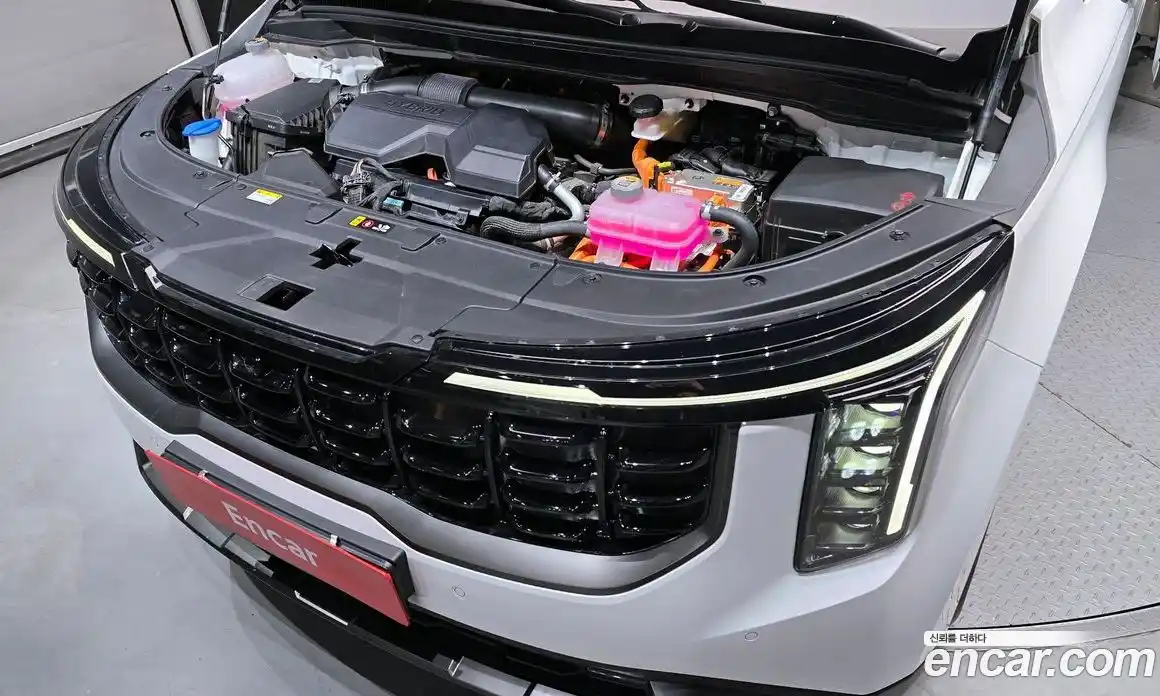 Kia Canival 2025 1.6 Автомат в Москве № 18136, фото 13