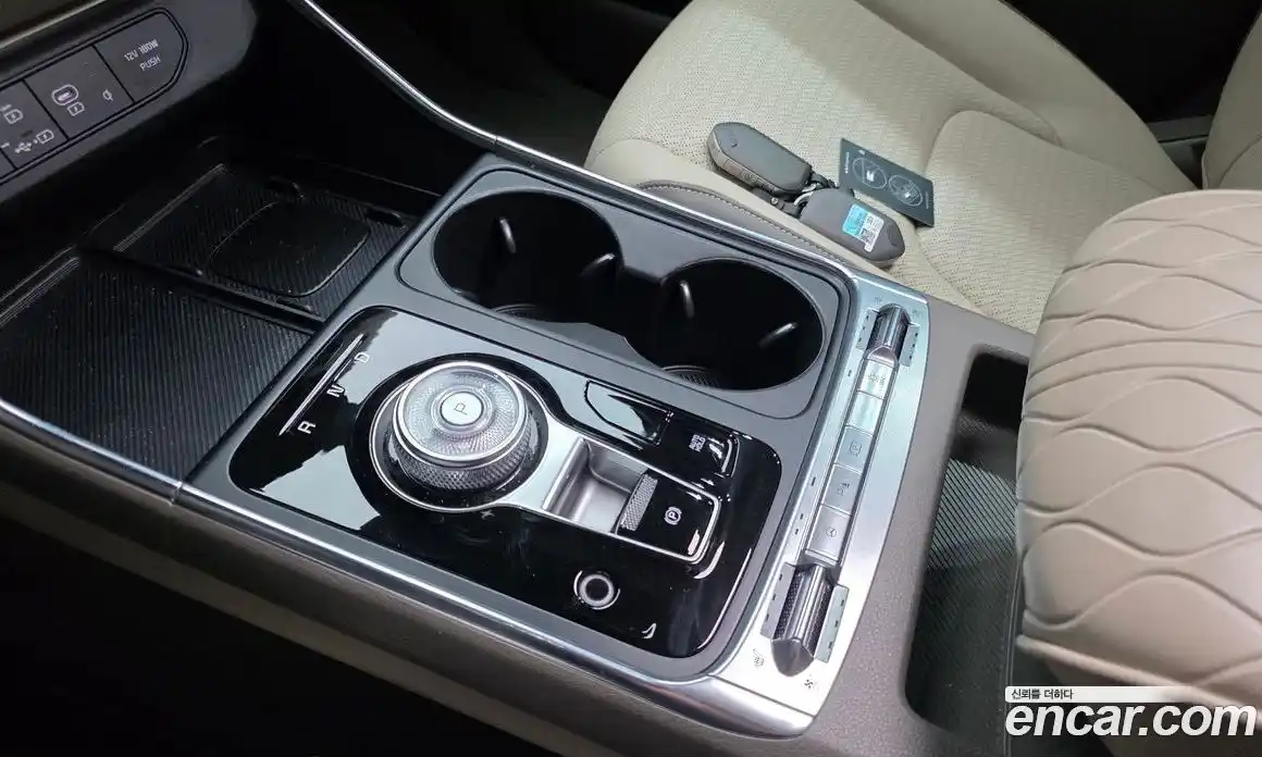 Kia Canival 2025 1.6 Автомат в Москве № 18136, фото 14