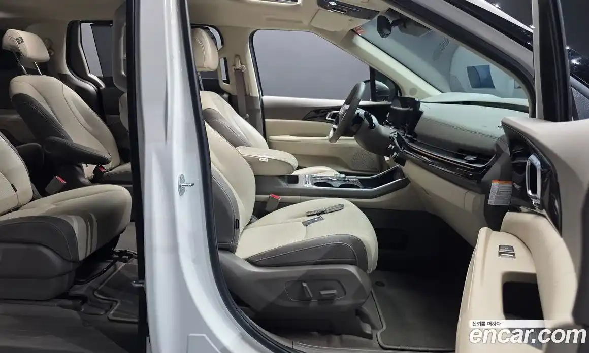 Kia Canival 2025 1.6 Автомат в Москве № 18136, фото 10