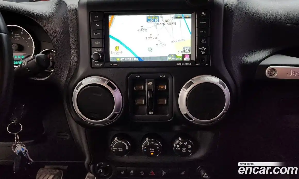 Jeep Wrangler 2012 2.8 Автомат в Москве № 182024, фото 15