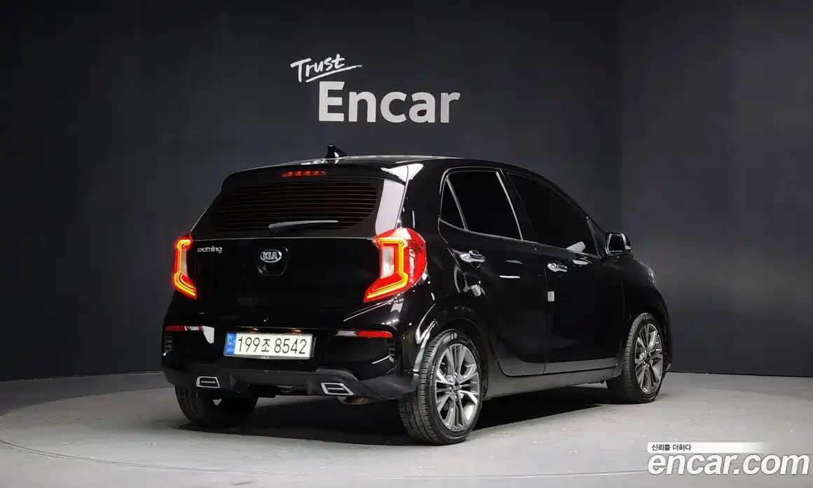 Kia Morning 2021 1.0 Автомат в Москве № 18217, фото 11