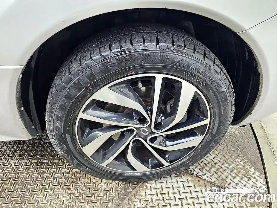 Renault QM5 2013 2.0 Автомат в Москве № 184066, фото 20