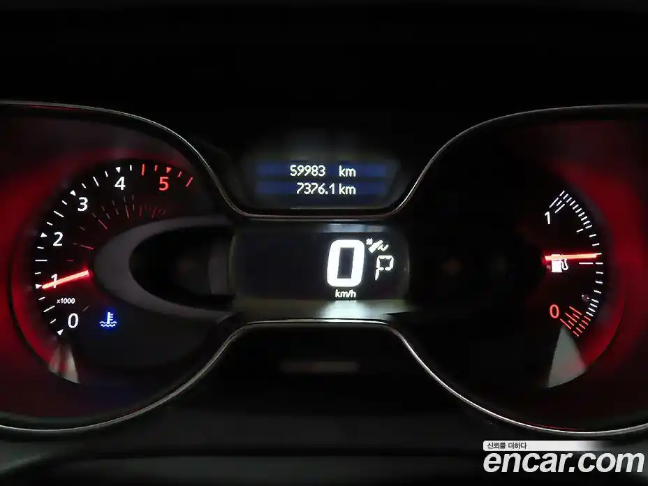 Renault QM3 2018 1.5 Автомат в Москве № 185708, фото 8