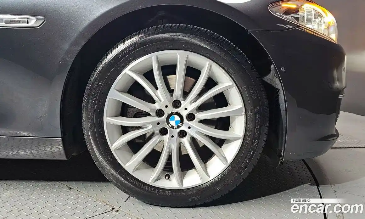 BMW 5-Series 2014 2.0 Автомат в Москве № 192205, фото 19