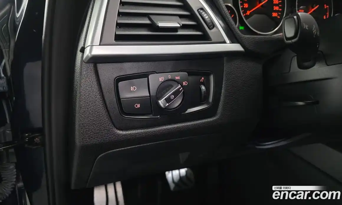 BMW 3-Series 2017 2.0 Автомат в Москве № 192512, фото 13