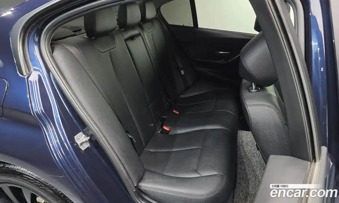 BMW 3-Series 2017 2.0 Автомат в Москве № 192512, фото 17