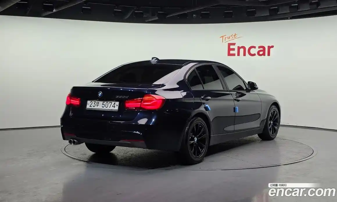 BMW 3-Series 2017 2.0 Автомат в Москве № 192512, фото 4