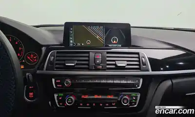 BMW 3-Series 2017 2.0 Автомат в Москве № 192512, миниатюра 5