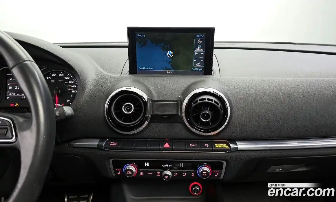 Audi A3 2015 1.8 Автомат в Москве № 193993, фото 1