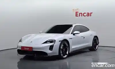 Porsche Taycan, 2021