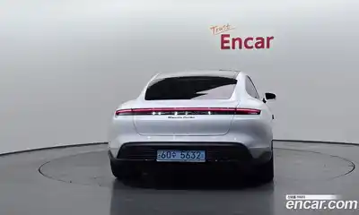 Porsche Taycan 2021 0.1 Автомат в Москве № 197306, миниатюра 4