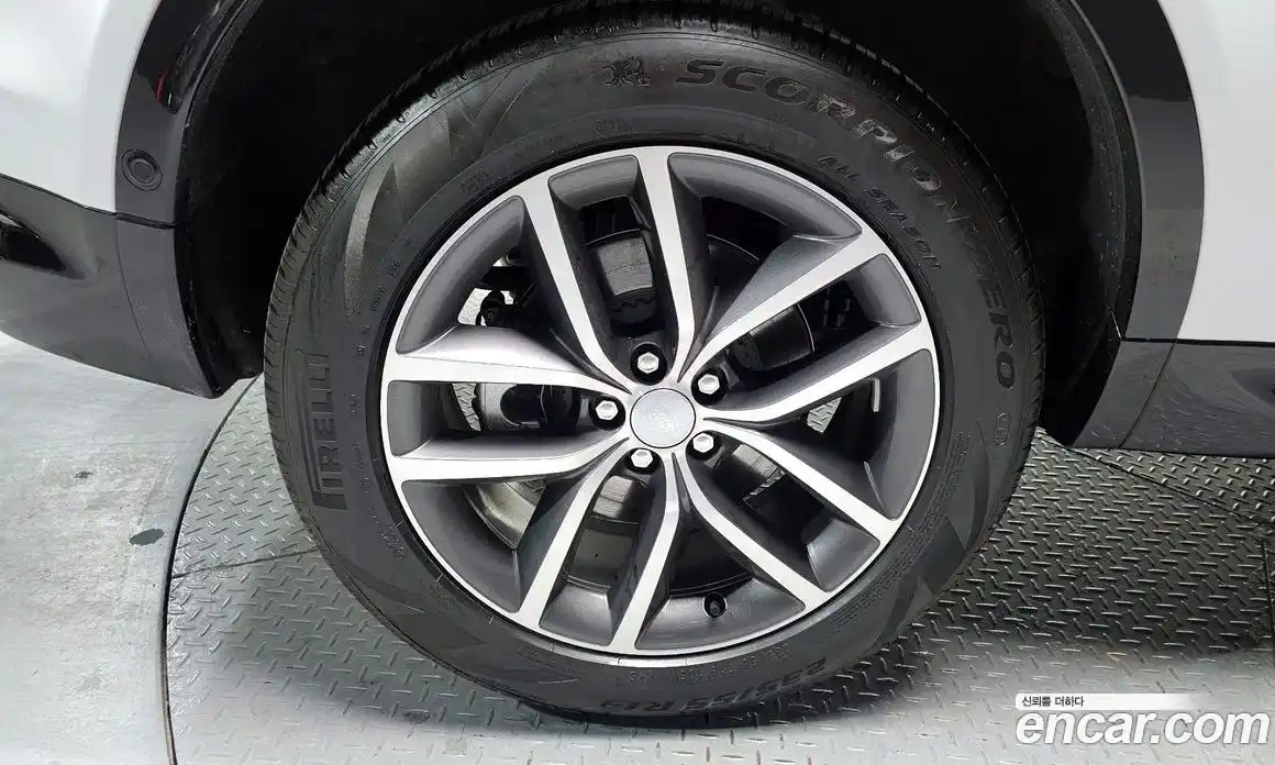 Land Rover Discovery Sport 2025 2.0 Автомат в Москве № 198081, фото 18