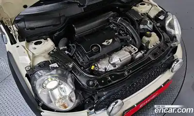 Mini Cooper Convertible 2015 1.6 Автомат в Москве № 198346, миниатюра 3