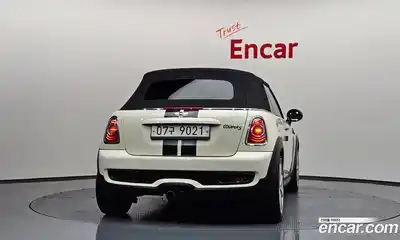 Mini Cooper Convertible 2015 1.6 Автомат в Москве № 198346, миниатюра 6