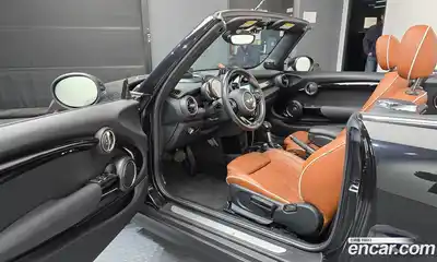 Mini Cooper Convertible 2017 2.0 Автомат в Москве № 198492, миниатюра 12